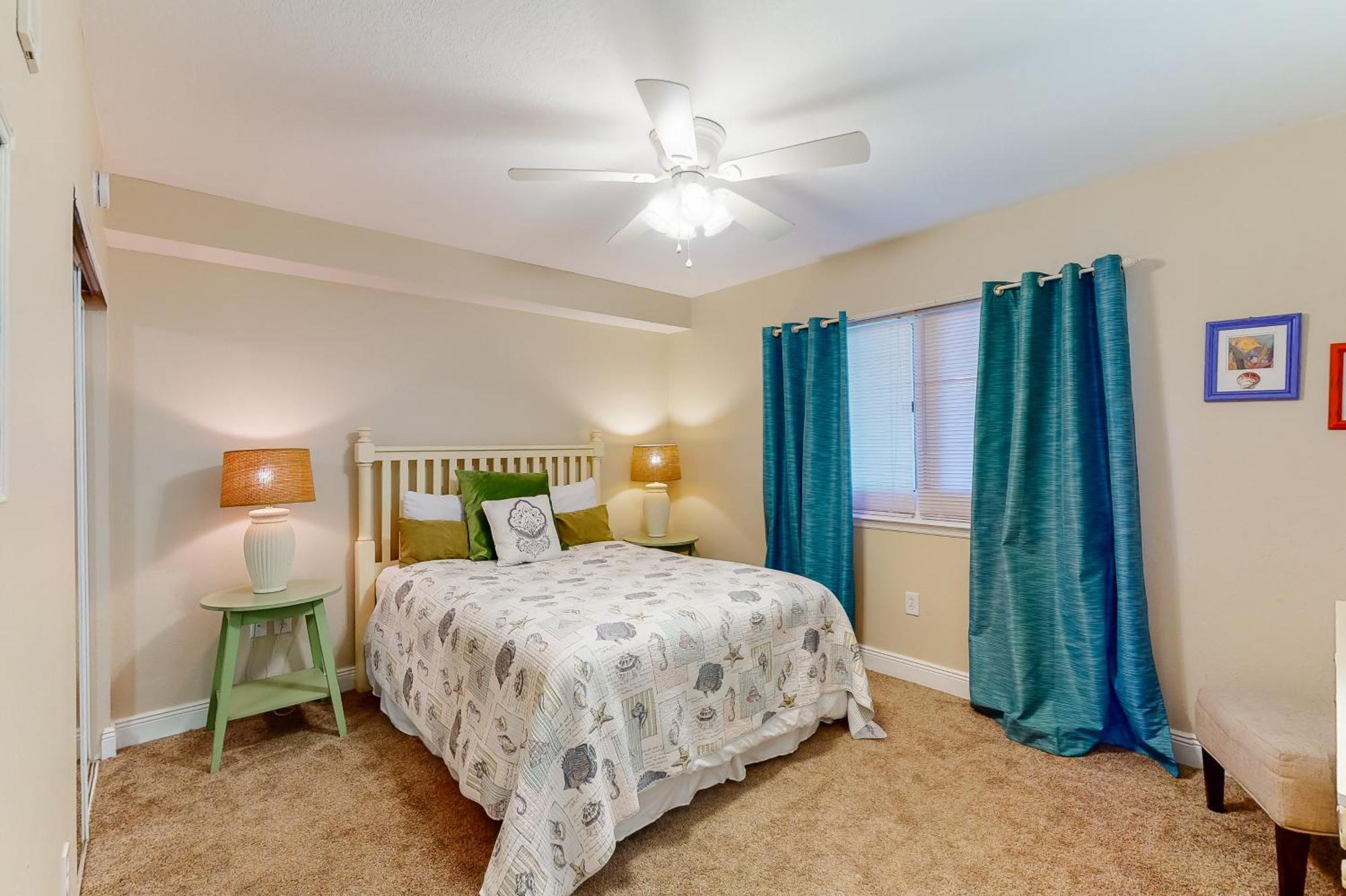 Emerald Beach Resort II Panama City Beach Room photo